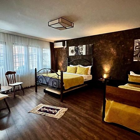 Hotel Fjorr Призрен Екстериор снимка