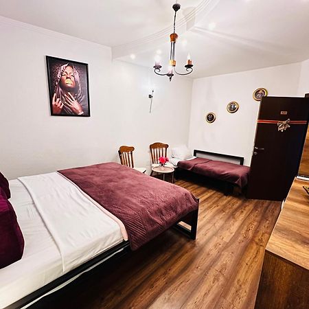 Hotel Fjorr Призрен Екстериор снимка