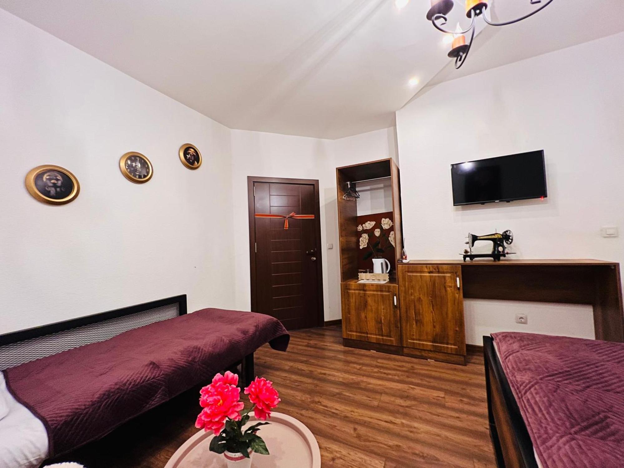 Hotel Fjorr Призрен Екстериор снимка