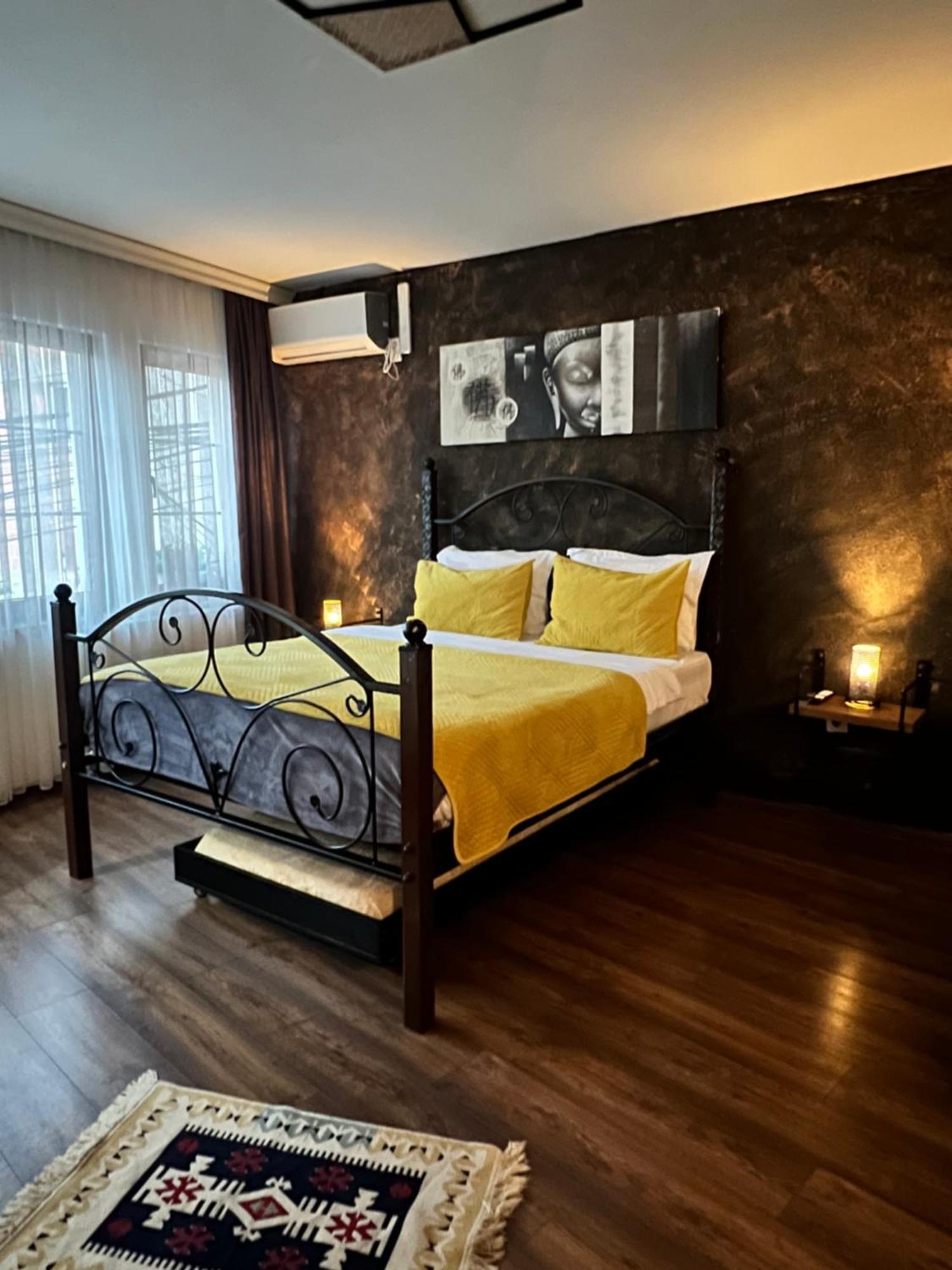 Hotel Fjorr Призрен Екстериор снимка